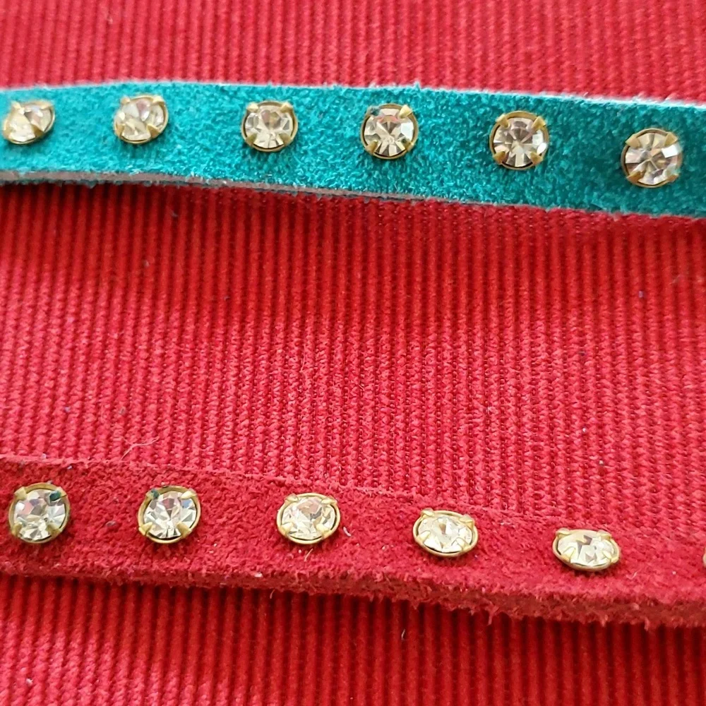 Brand New Set of 4 Velvet With Rhinestones cat collars